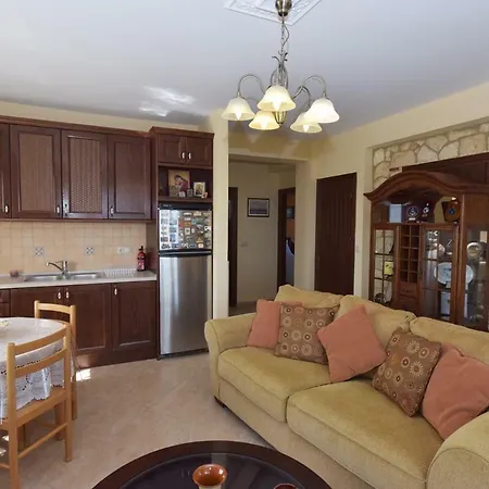 Captain's Appartments דירה