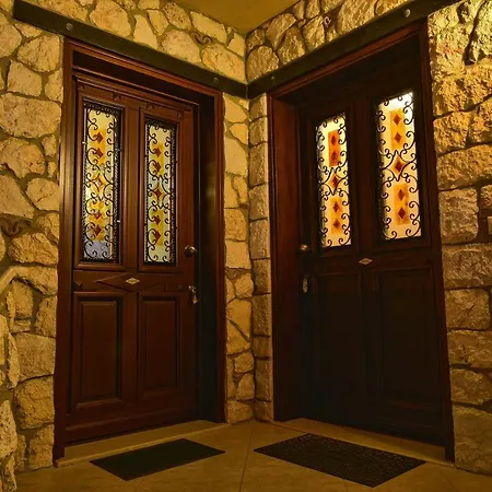 Captain's Appartments بساكوذيا